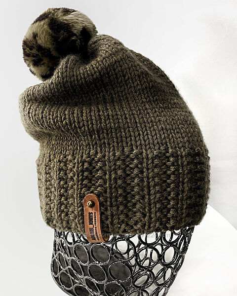 Мериносовая зимняя шапка с натуральным помпоном