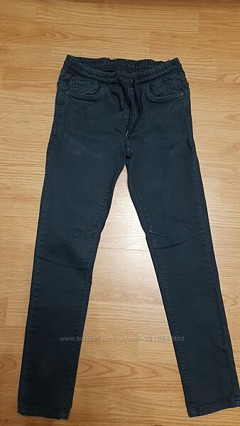 Фірмові брюки штани на 9-10 років р.140