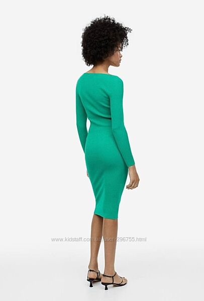 H&M  оригинал длинное трикотажное платье в рубчик