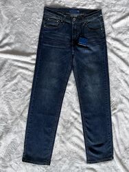 Нові джинси для хлопця, розмір 12