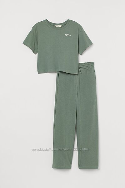 Зручний комплект із футболки та штанів H&M