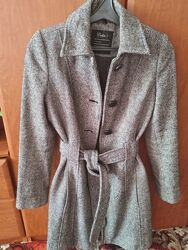 Пальто серое