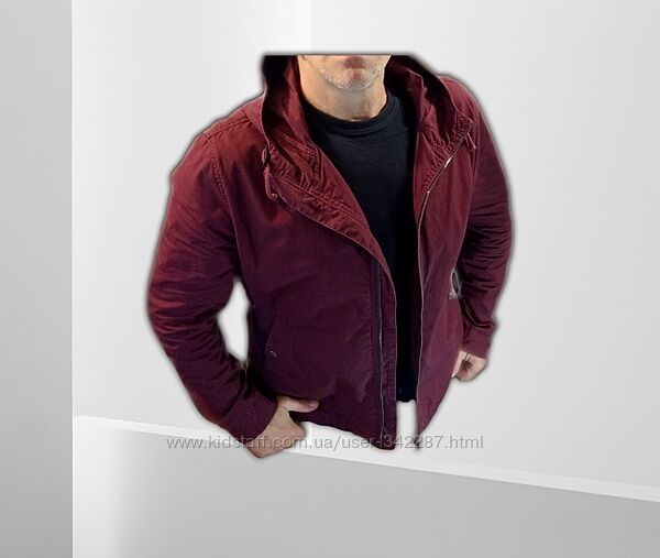 Урбан куртка с капюшоном. Burton. На высоких.