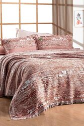 #5: Darcia Taba