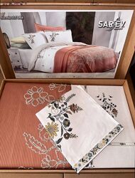#3: Eva Mia Taba