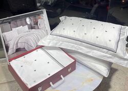 #8: L&acute;amour Grey