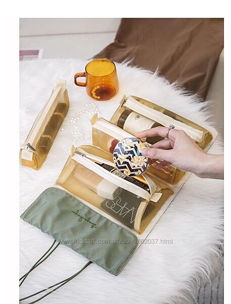 Косметичка-органайзер зі знімними пеналами