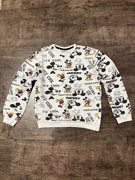 Продам свитшот реглан Disney Mickey Mouse 146-152 в отличном состоянии.