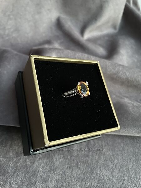 Коктейльное кольцо с бриллиантами