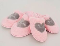 Жіночі домашні тапочки з сердечками Wiktoria 011