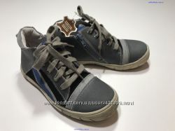 Модные, полностью кожаные ботинки кроссовки Andre Франция. Размер 30-34