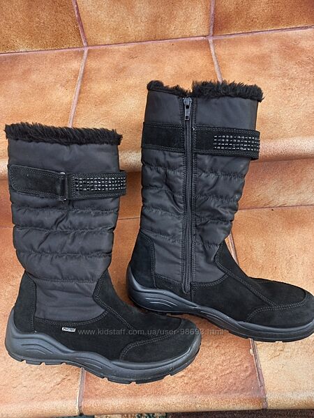 Нові зимові чобітки р.39