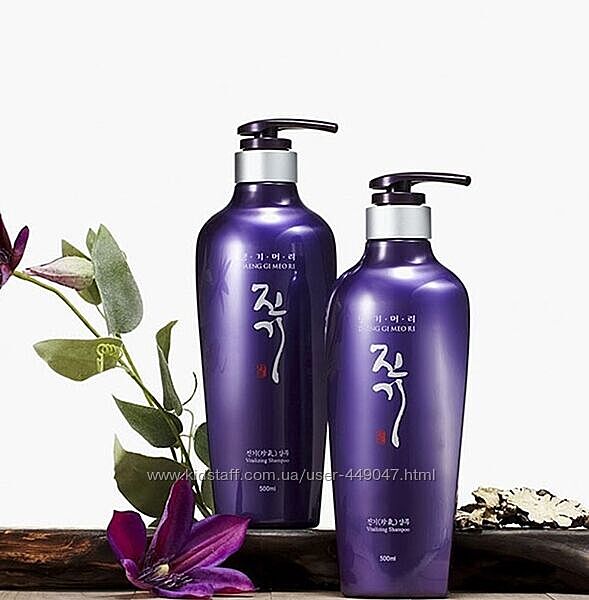 Шампунь Daeng Gi Meo Ri Vitalizing Shampoo 300 мл