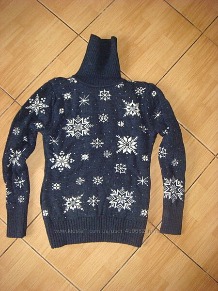 Свитер новогодний, теплый, новый. Размер 42-46. В наличии