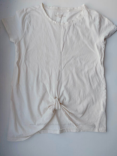молочна футболка Reserved з вузликом, р. 140