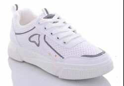 Женские белые кроссовки