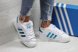  Зимние женские кроссовки Adidas Superstar whitegreen