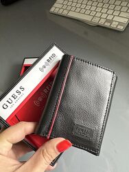 Мужской черный кожаный кошелек Guess с системой защиты от кражи 