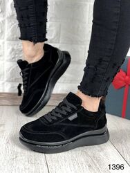 Чорні жіночі замшеві кросівки на платформі, натуральна замша