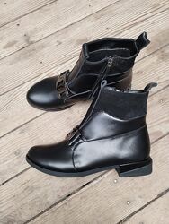 Демісезонні модельні жіночі чорні черевики із натуральної шкіри