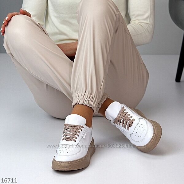 Білі жіночі шкіряні кросівки на бежевій підошві, натуральна шкіра, 36-40р