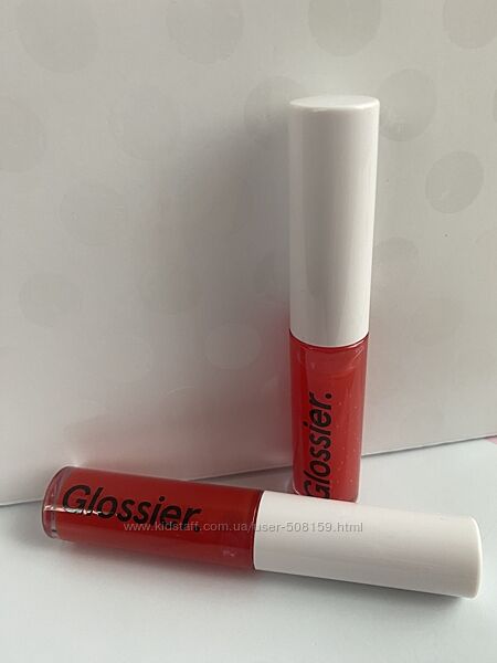 Glossier glassy high-shine lip gloss in red блиск для губ