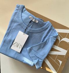 Zara базова футболка,  Колір блакитний,  розмір М