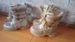 Б/в зимові дутики, розмір 27 16,5 см
