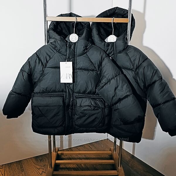Тепла куртка від Zara