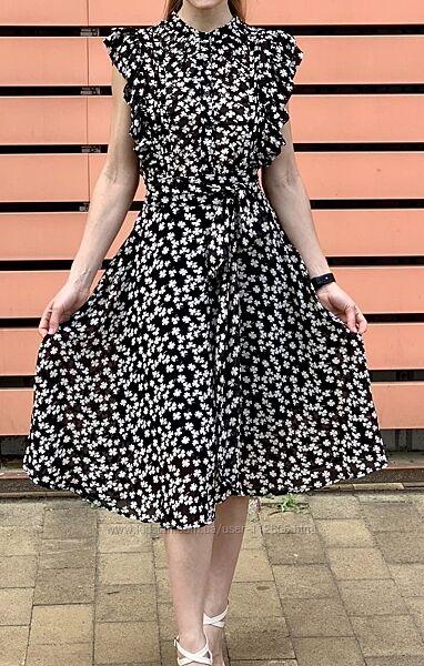 Красива, якісна, легка сукня 46р. М