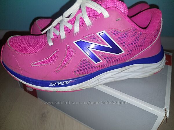 В наличии New balance - стелька 24.5 см р. 37.5