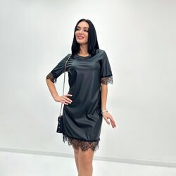 Стильна сукня чорна  з екошкіри з мереживом