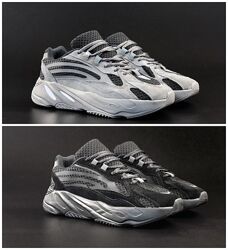 Чоловічі кросівки Adidas Yeezy 700 
