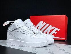 Чоловічі зимові кросівки Nike Air Force білі р.44