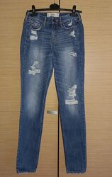 Стильні джинси Hollister p. S сині рвані