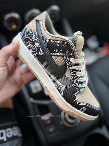 Жіночі кросівки Nike SB Dunk Low Travis Scott