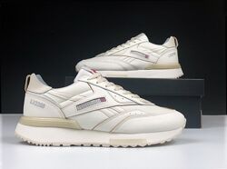 Чоловічі кросівки Reebok LX2200 бежеві