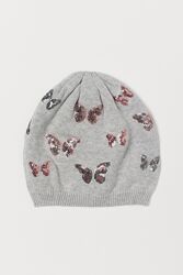 Сіра тонка шапка з метеликами H&M р. 4-8 років