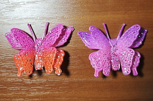 Рожеві заколки метелики