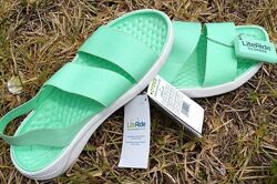 Босоніжки сандалі crocs women&acutes literide stretch sandals, сірі і менто