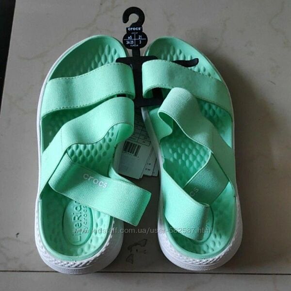 Босоніжки сандалі crocs literide stretch sandals ментолові W7