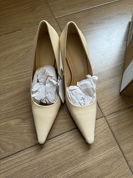 Mango шкіряні туфлі 39 розмір