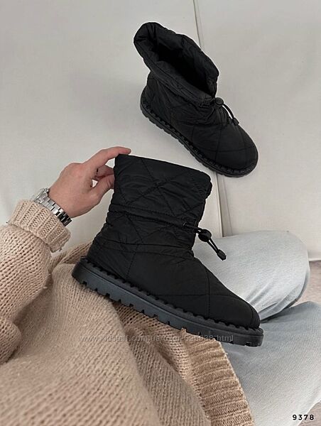 РОЗПРОДАЖ Дутики чоні та бежеві