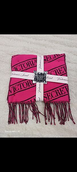 Шарф VICTORIA&acuteS SECRET 