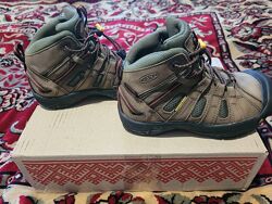 Ботинки Keen