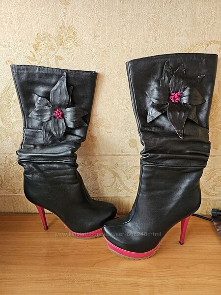 Дуже красиві сексі кожані сапожки ботинки 