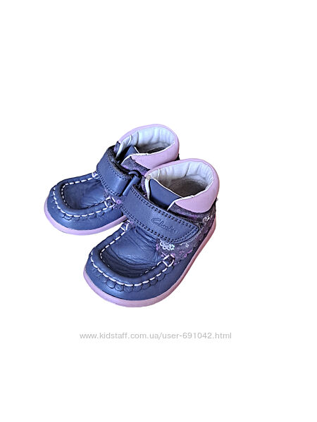 Детские ботиночки ботинки Clarks 