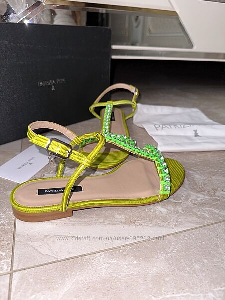 Неймовірні босоніжки   Guess Patrizia pepe 37