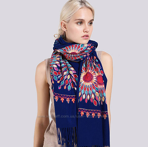 Теплый палантин кашемировый с вышивкой бохо, нарядный женский шарф