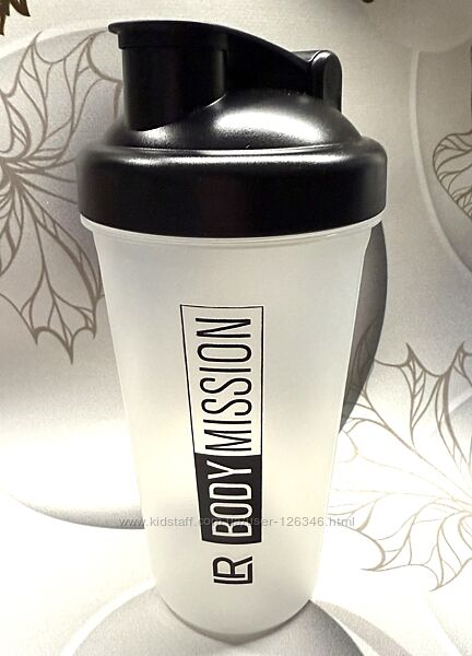 Шейкер для напоїв та коктейлів LR, 600мл